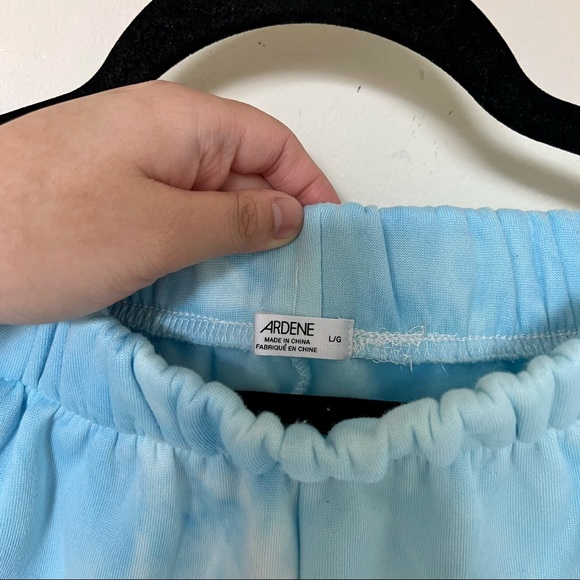 💚 Ardene High Waist Tie-Dye Sweatshorts - Picture 4 of 6